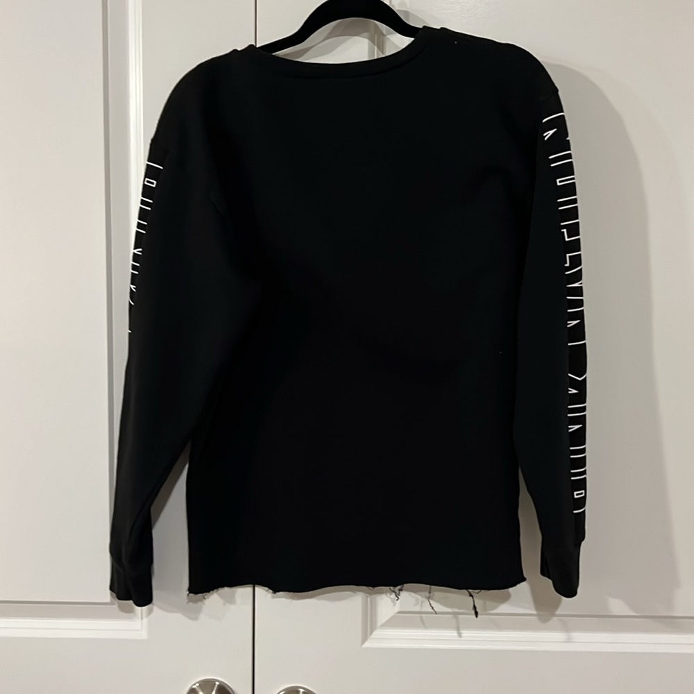 Lightly worn black PINK crewneck size XS - Picture 12 of 12